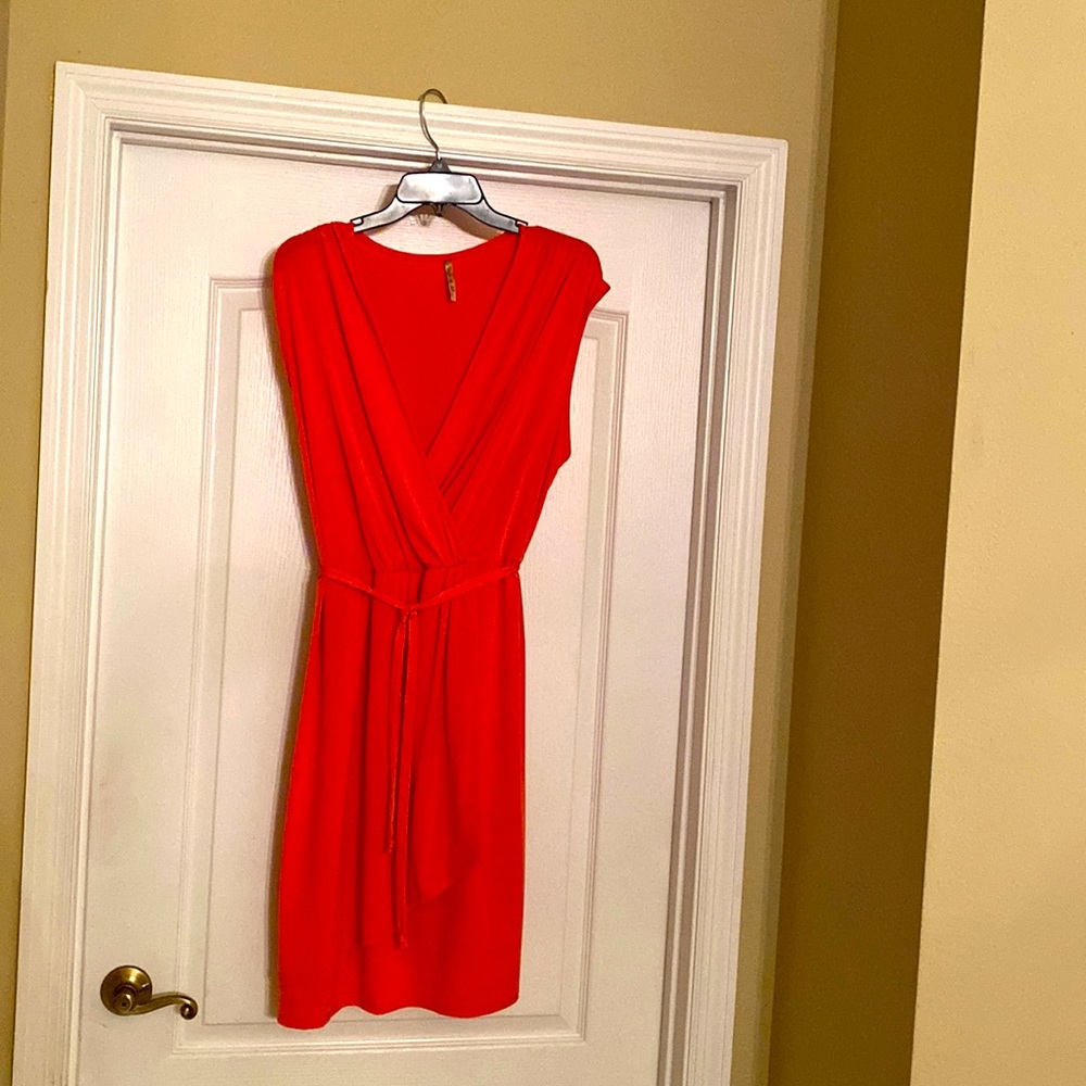 2x mid dress